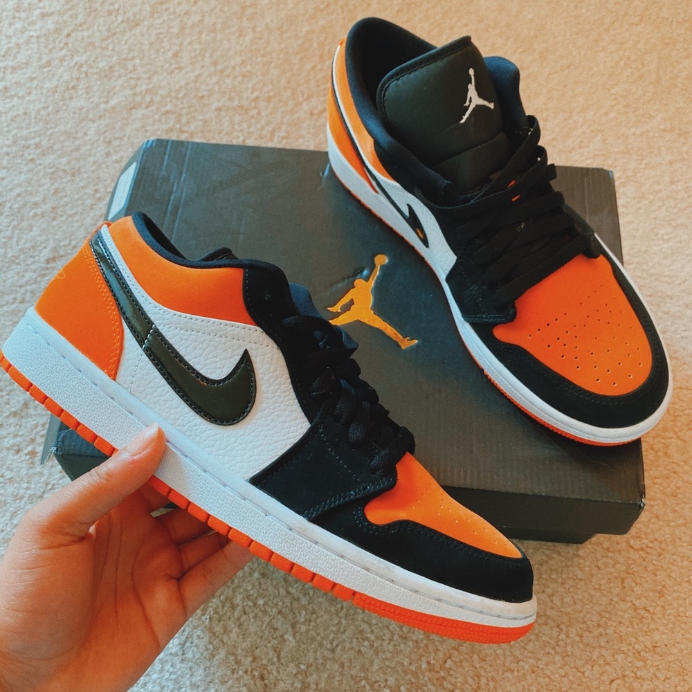 Jordan 1 low shattered backboard